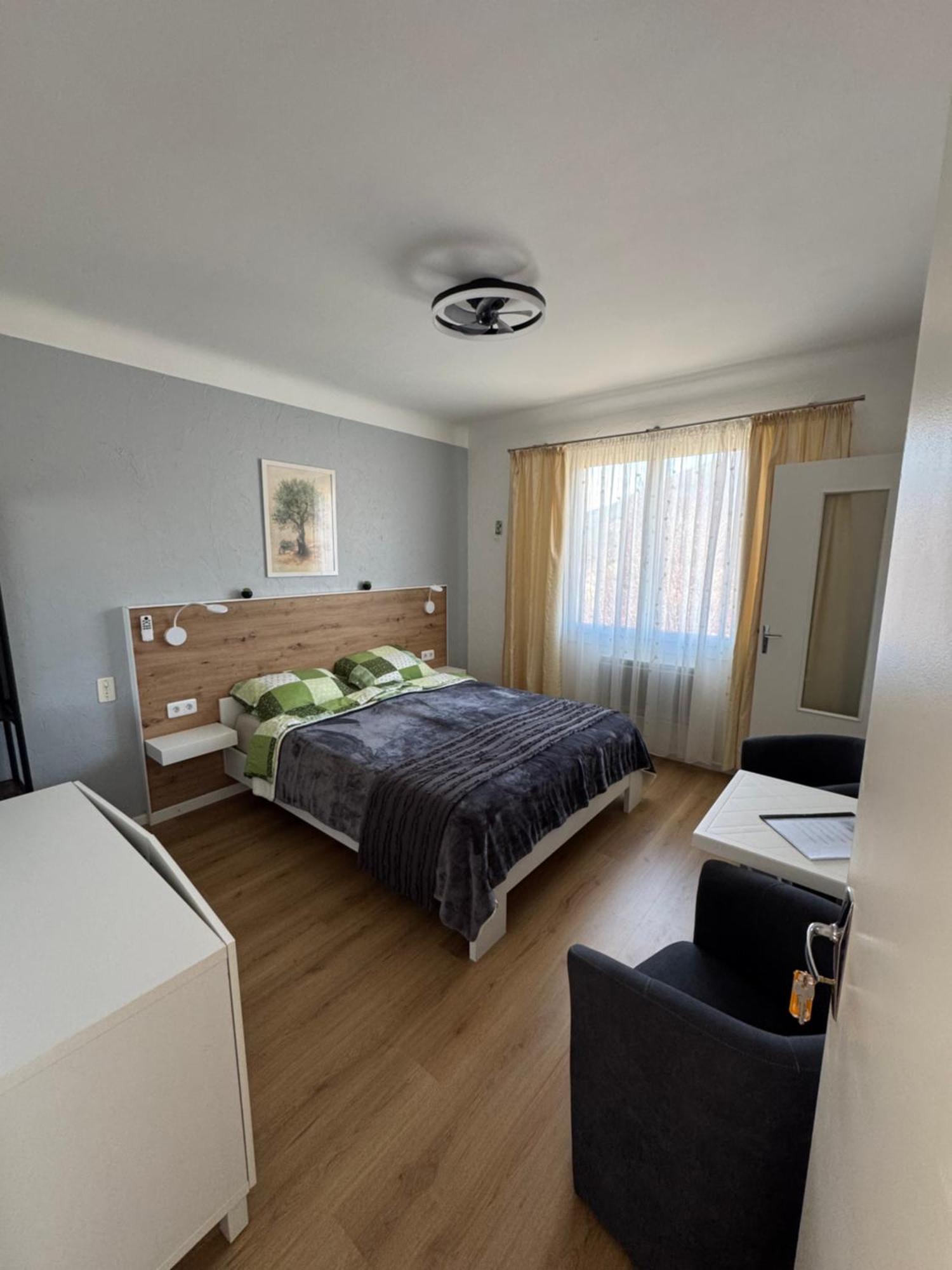 Bnb Castellane Chambre D'Hotes B&B Kültér fotó
